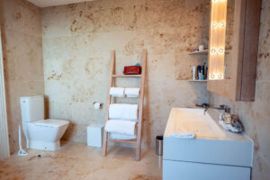 dulcina bathroom 10