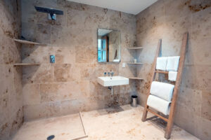 dulcina bathroom 2